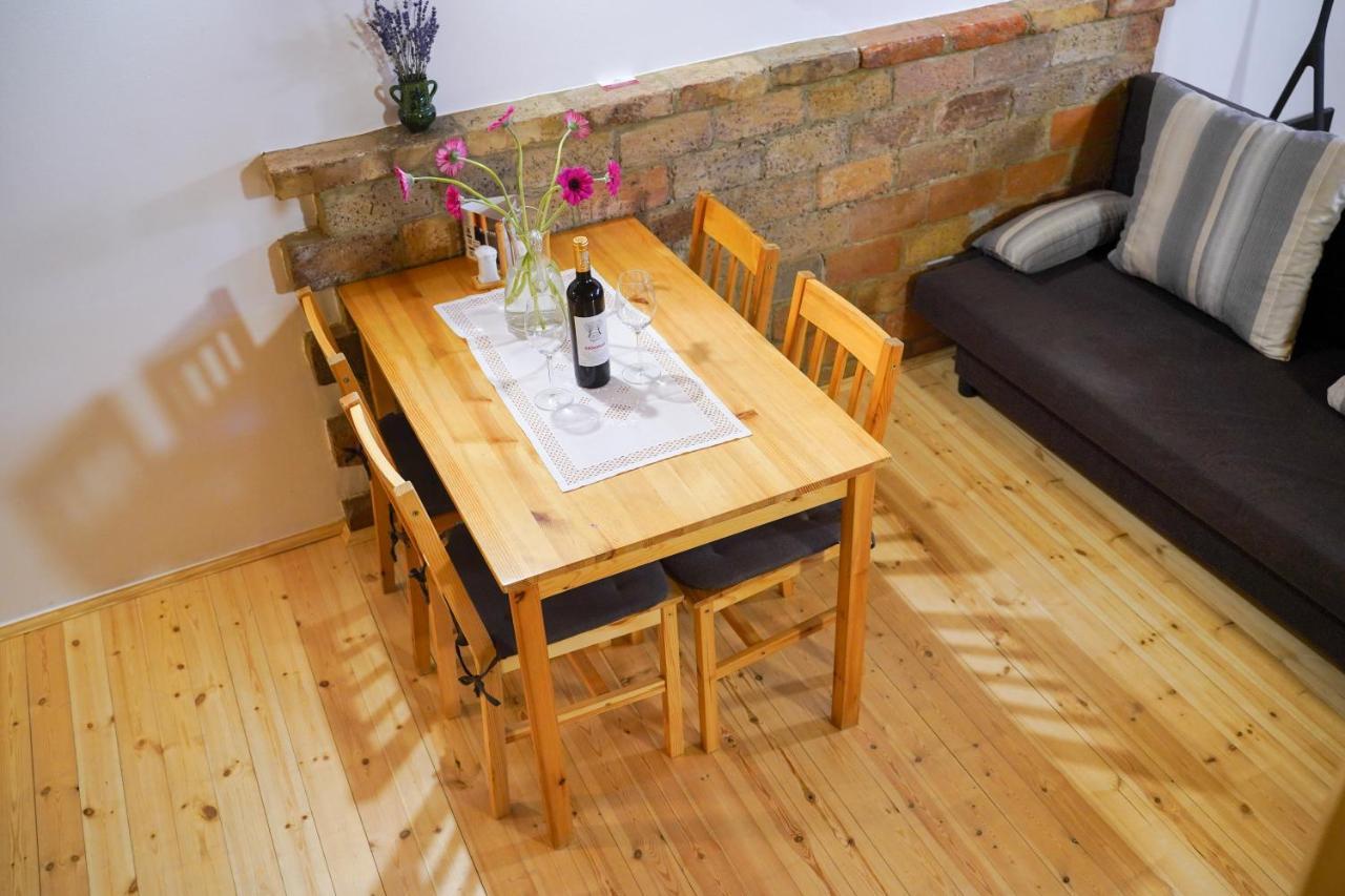 Borhaz Apartman Eger Buitenkant foto