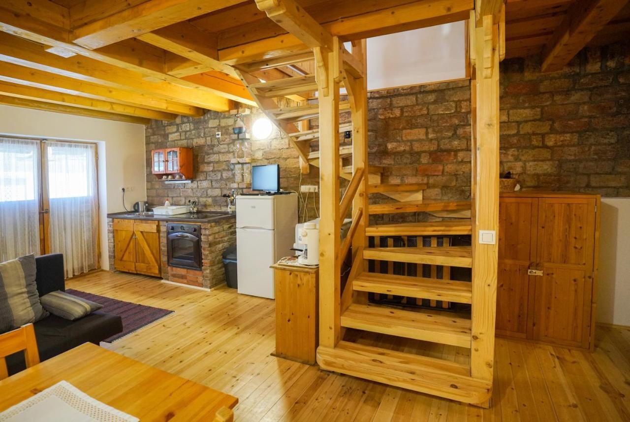 Borhaz Apartman Eger Buitenkant foto